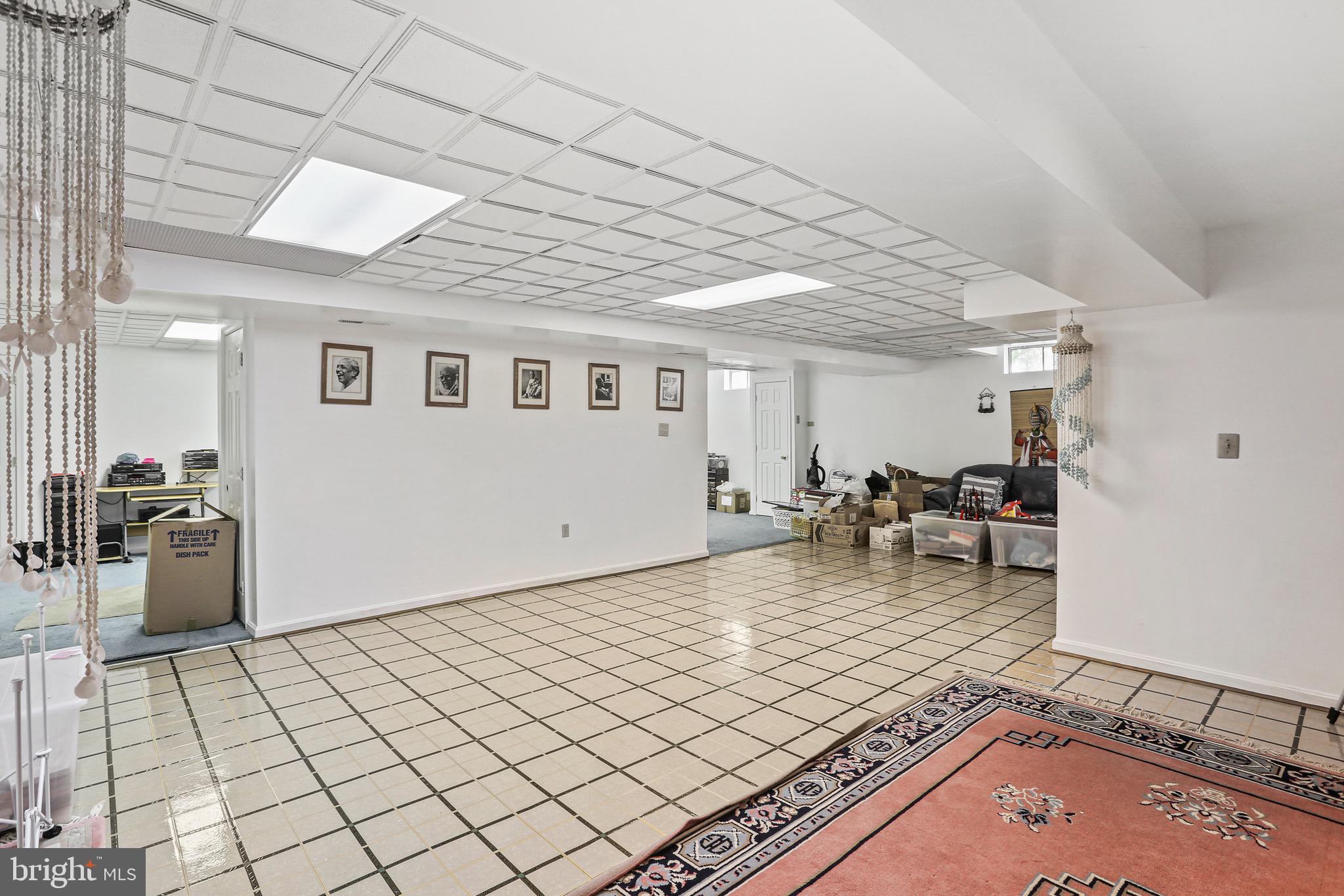 BRIARCLIFF MANOR - Residential