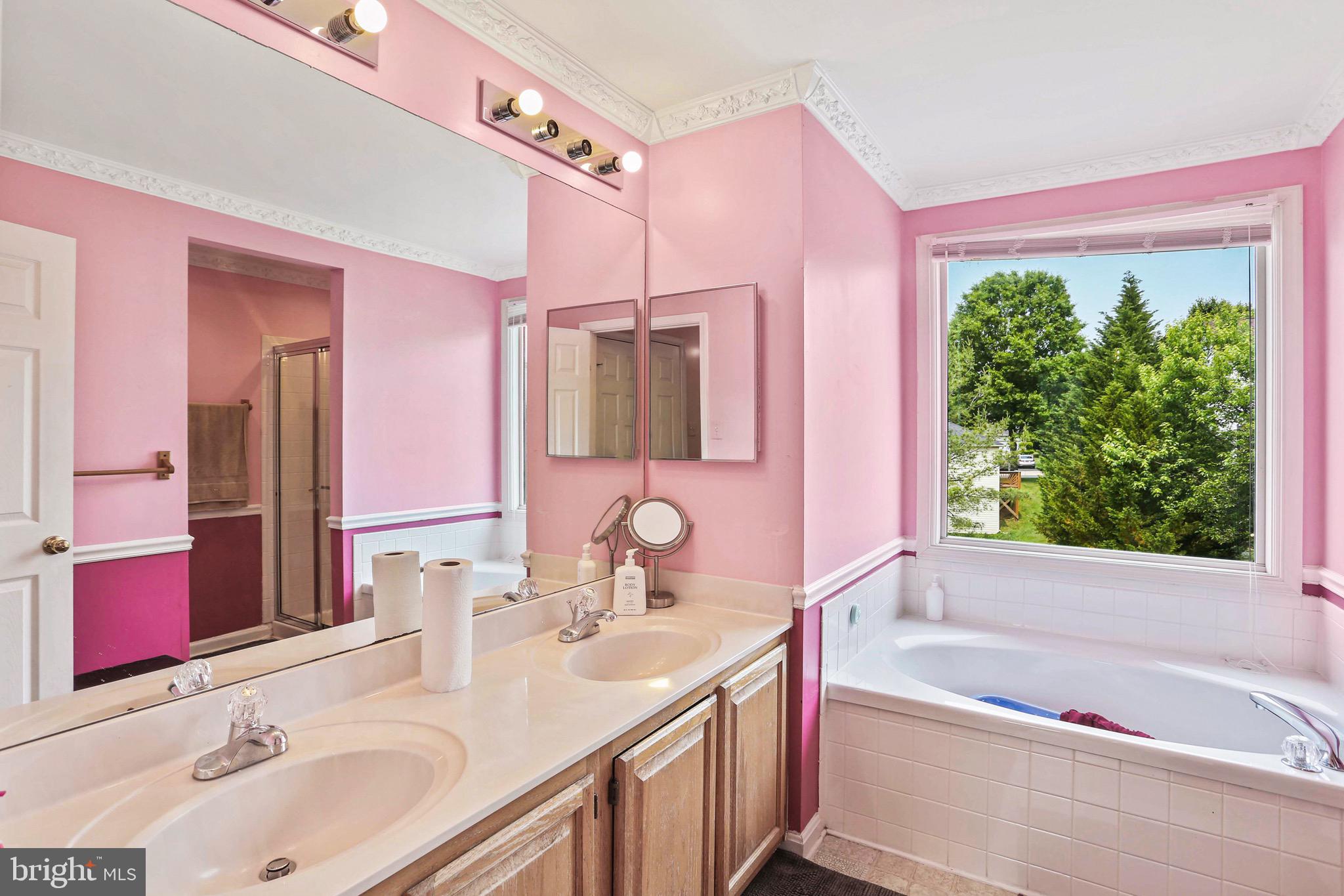 BRIARCLIFF MANOR - Residential