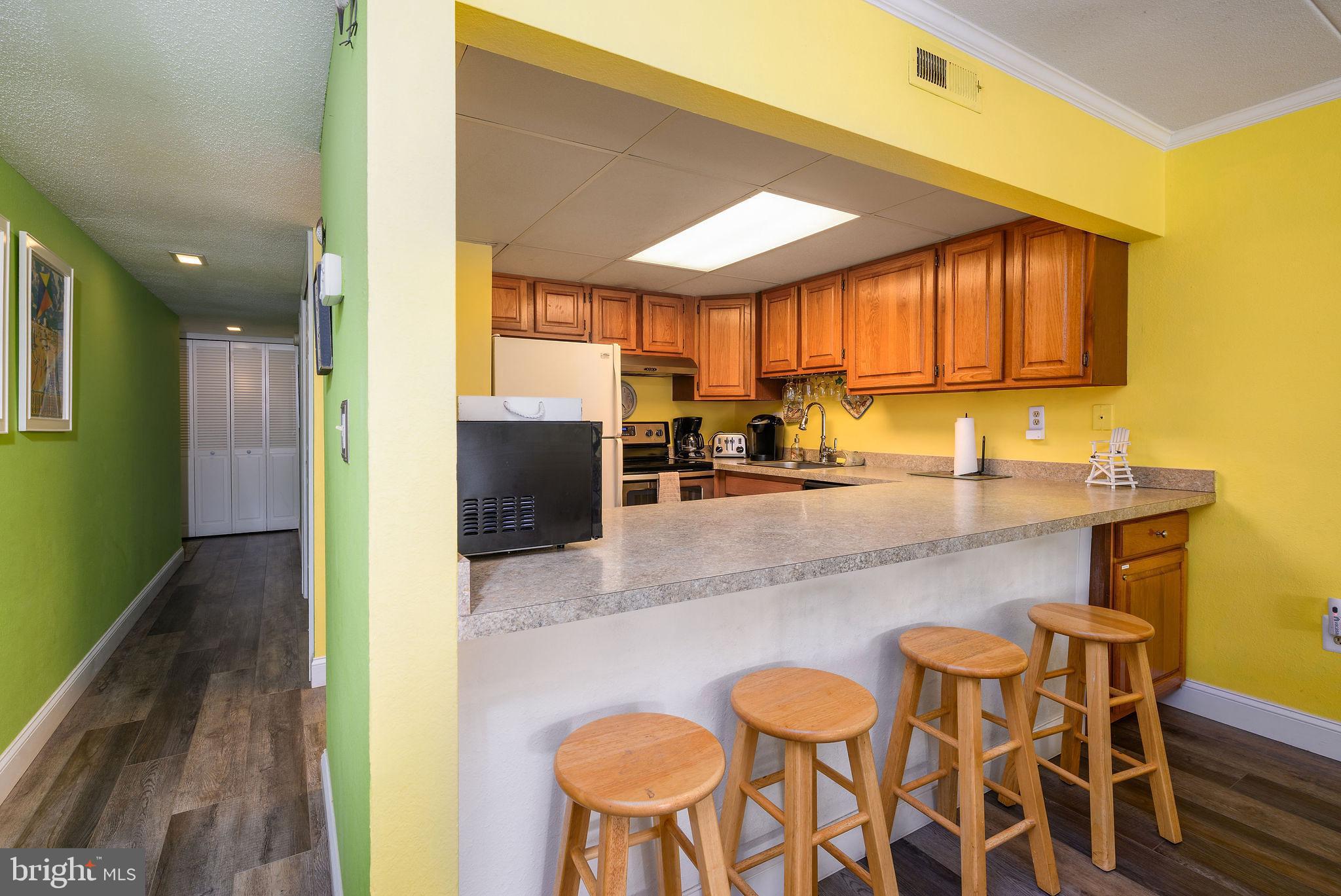 4 123RD STREET 103