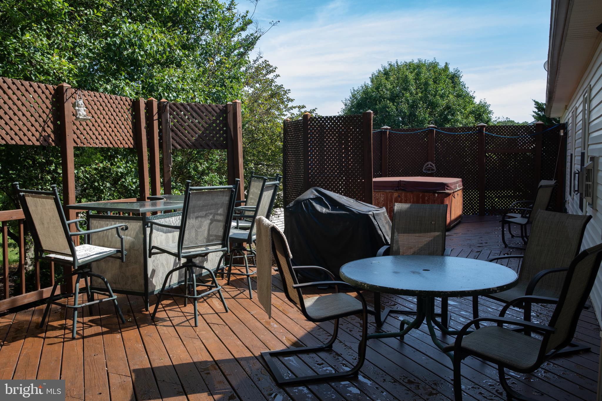 MEADOW LAKE - Residential