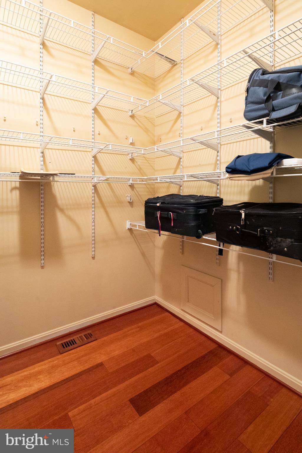 MEADOW LAKE - Residential