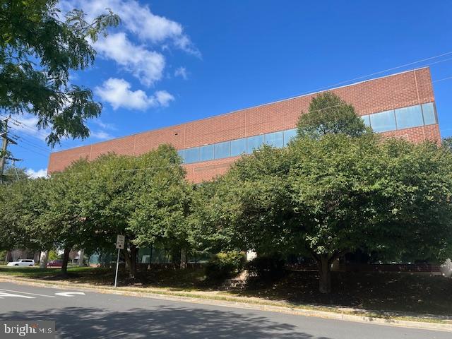 11130 FAIRFAX BLVD 200 B