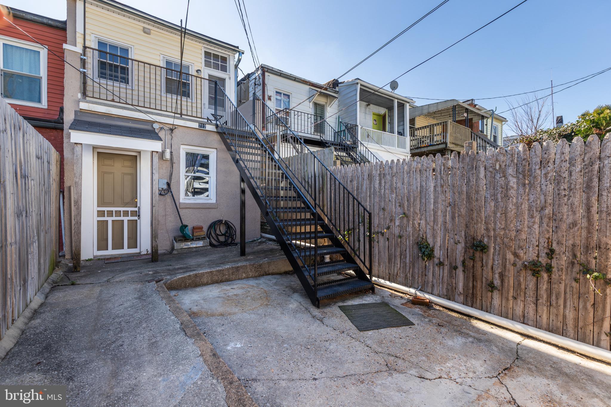 HAMPDEN HISTORIC DISTRICT - Residential