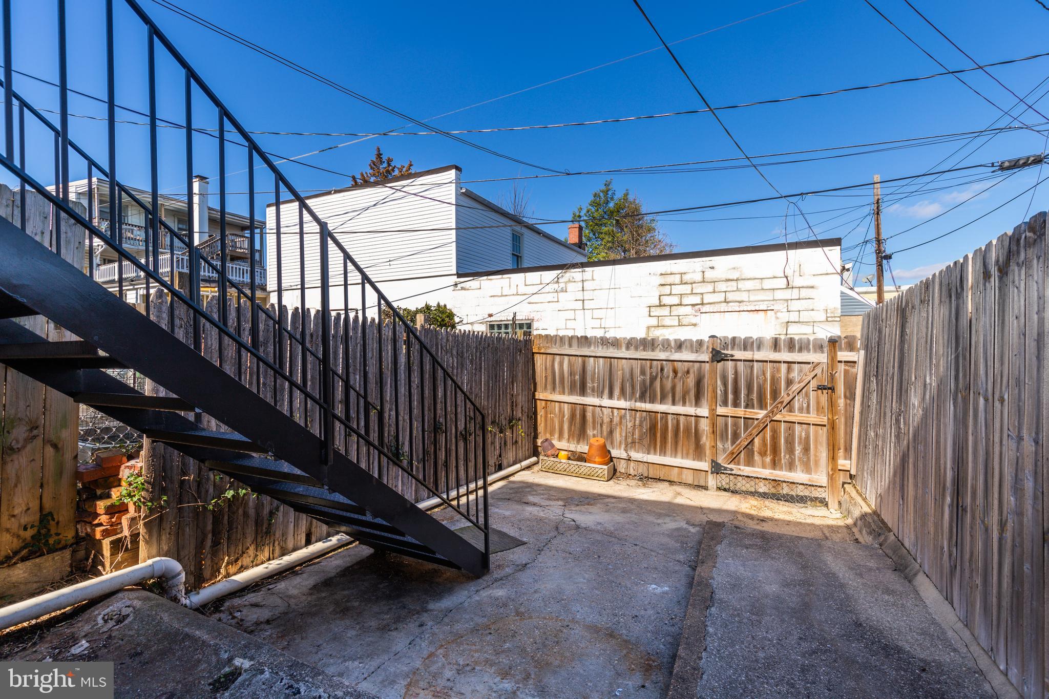 HAMPDEN HISTORIC DISTRICT - Residential