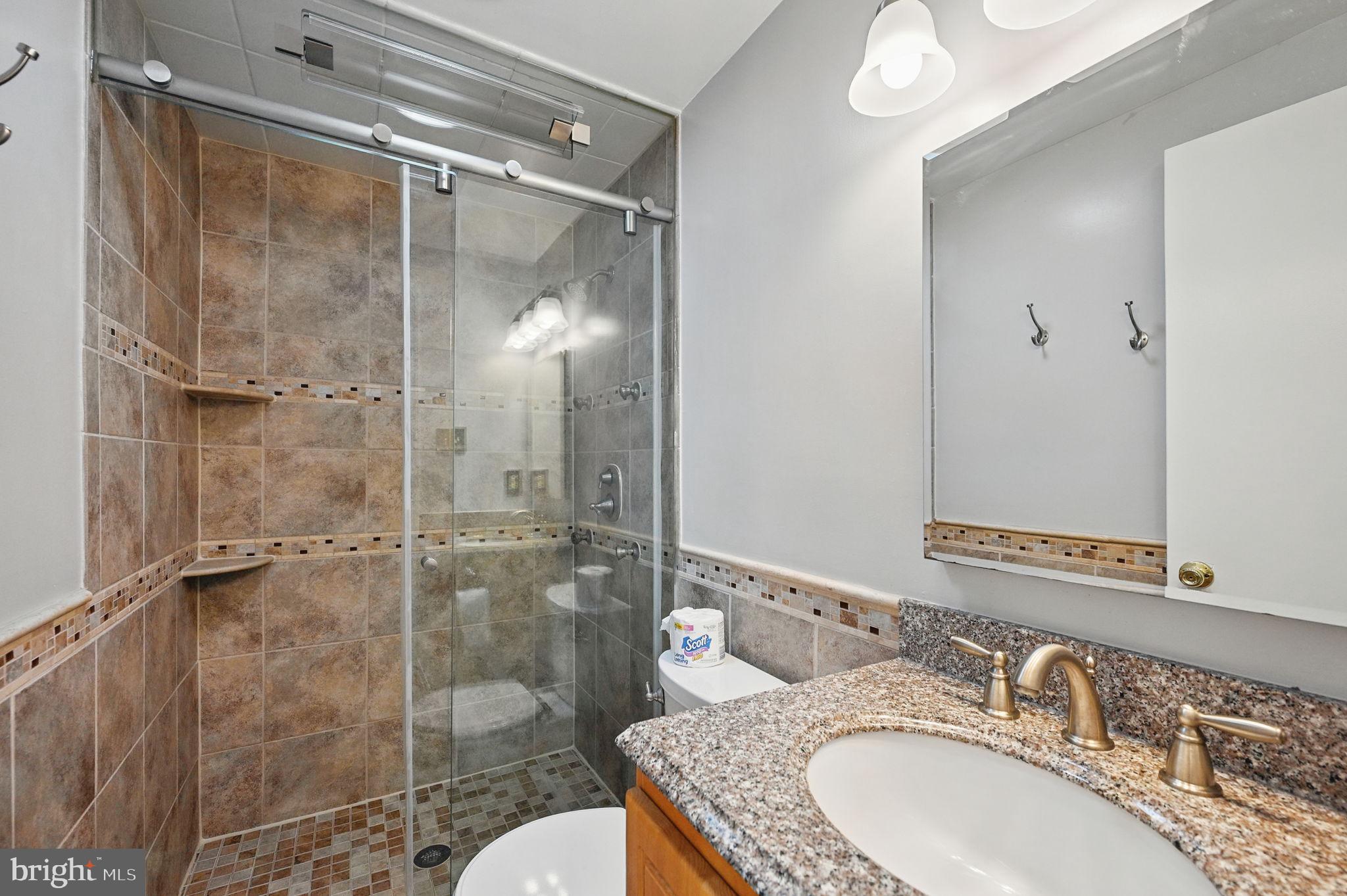 FOX MILL ESTATES - Residential