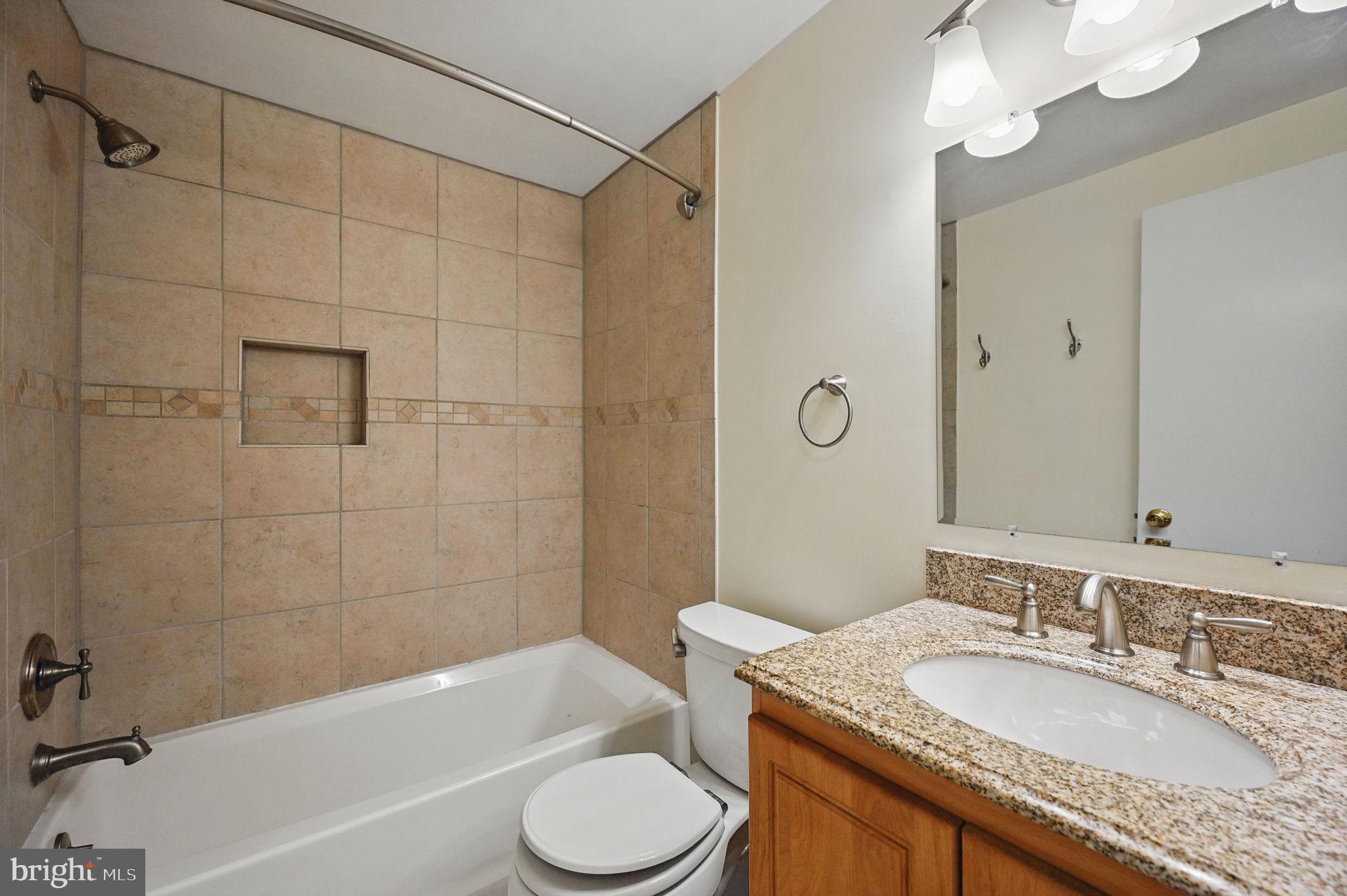 FOX MILL ESTATES - Residential