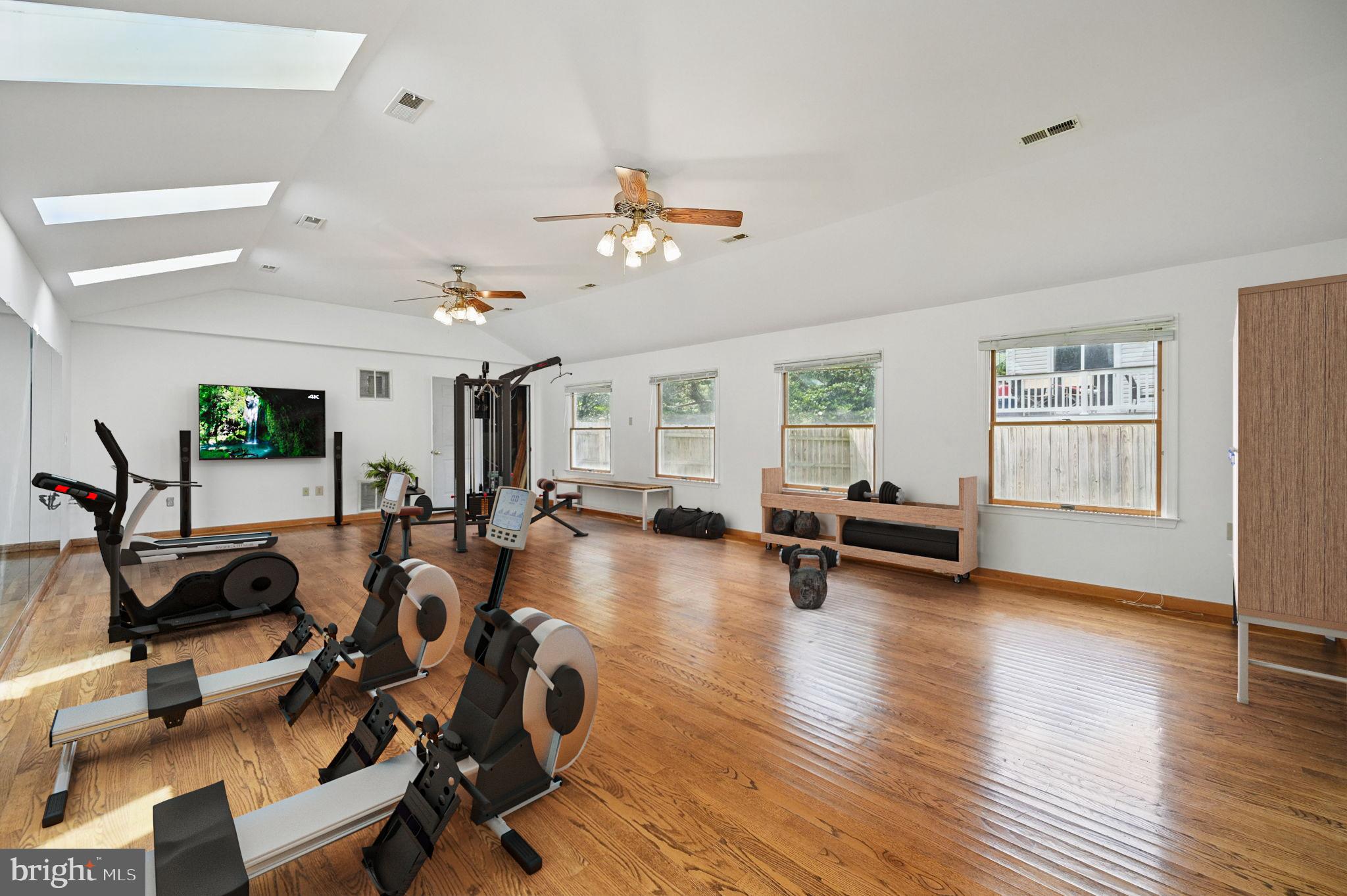 2456 KEELE DRIVE
