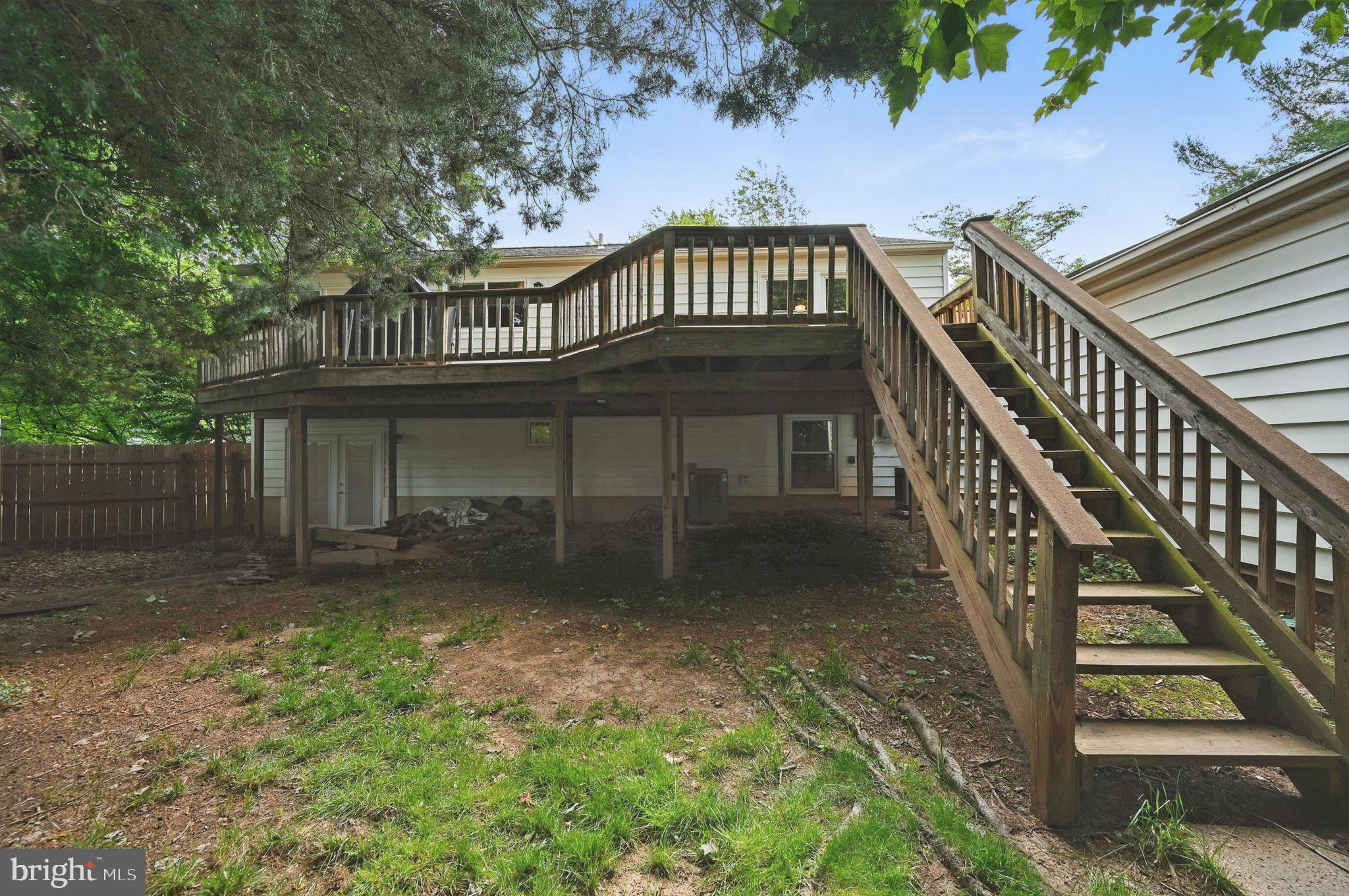 FOX MILL ESTATES - Residential