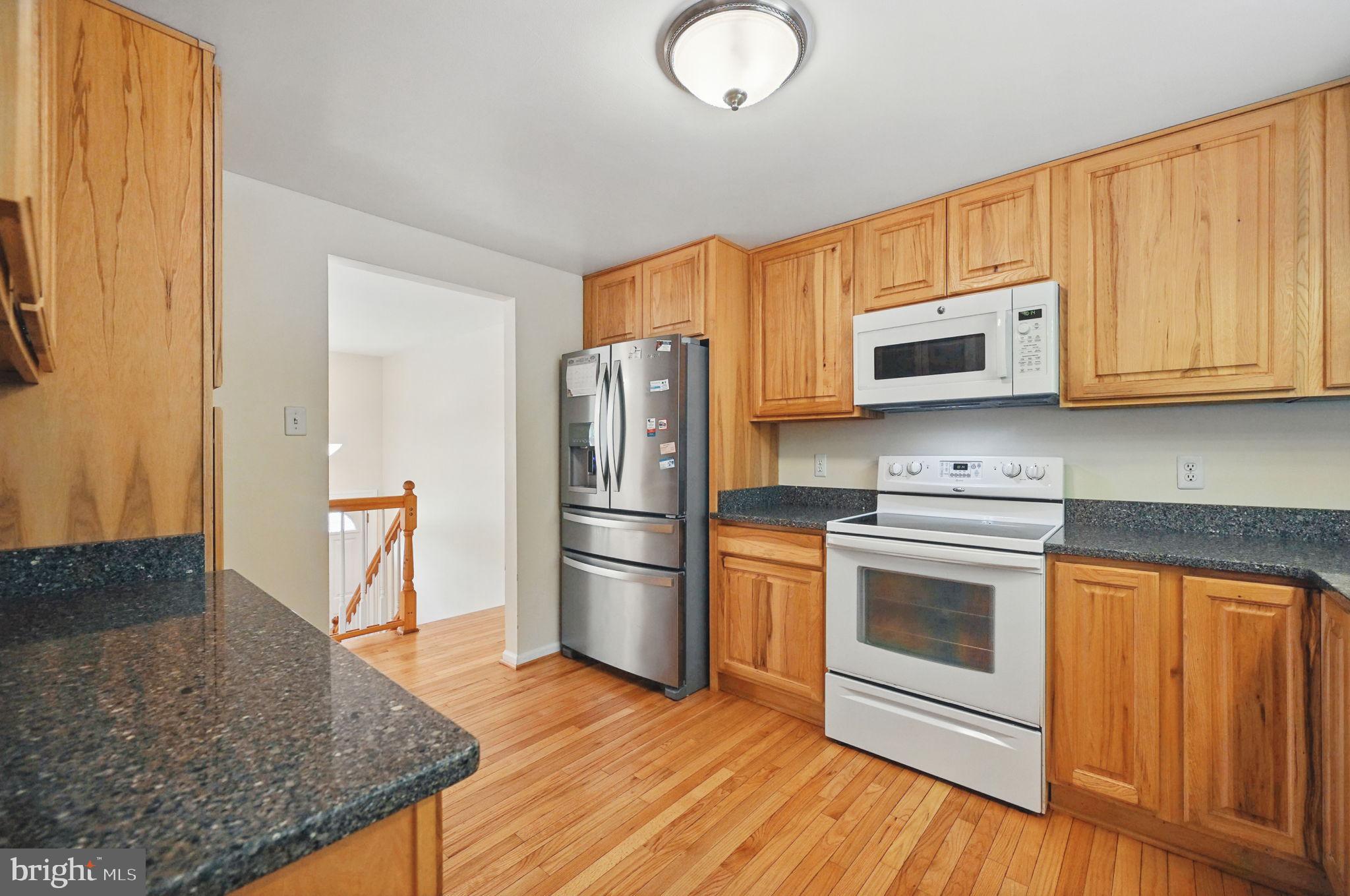 FOX MILL ESTATES - Residential