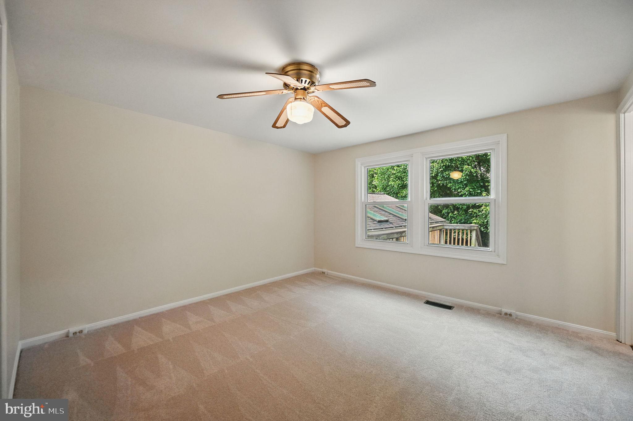 FOX MILL ESTATES - Residential