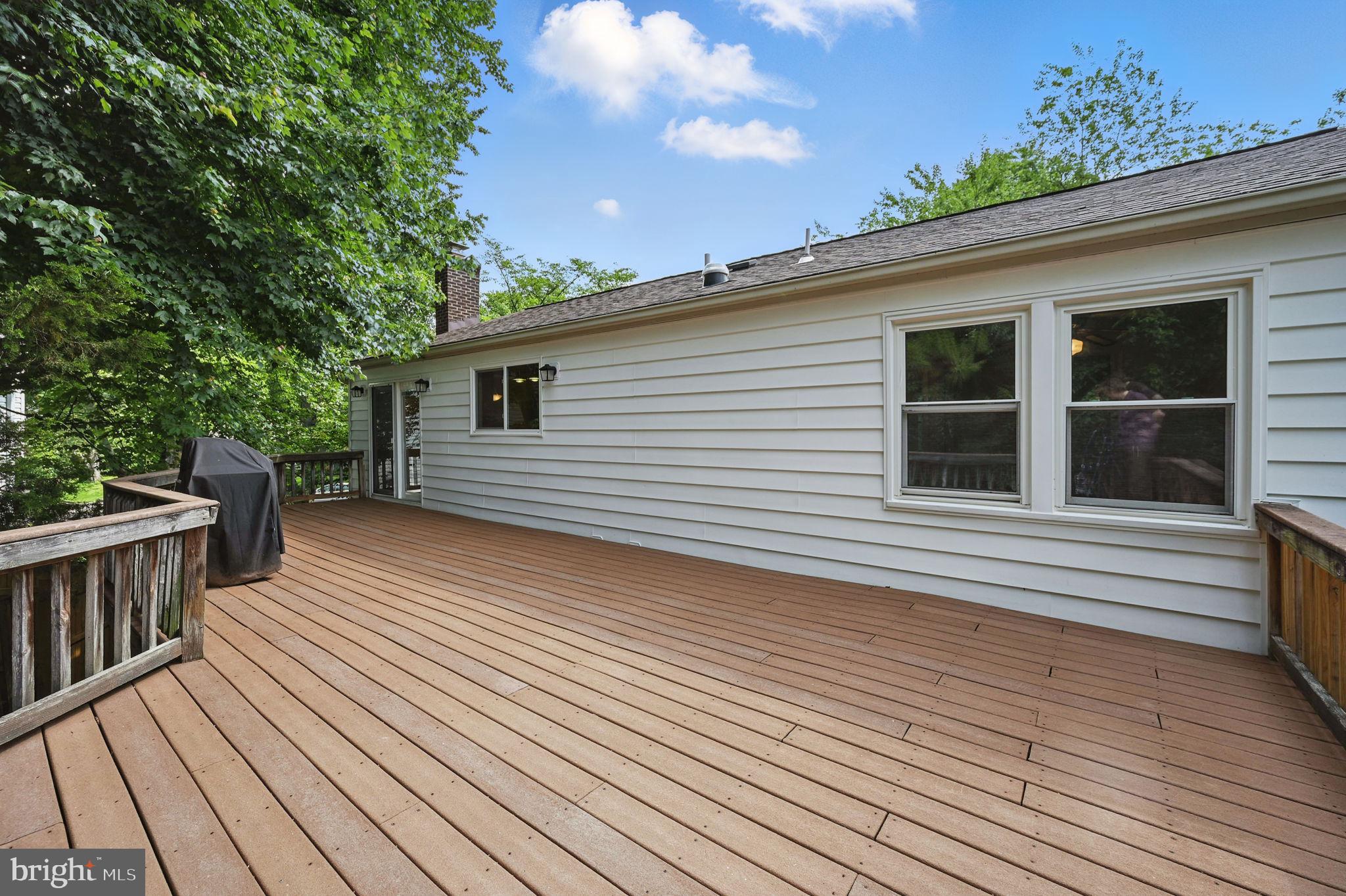 FOX MILL ESTATES - Residential