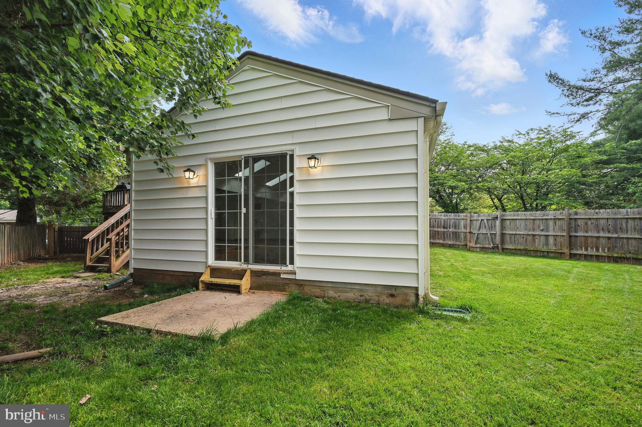 FOX MILL ESTATES - Residential