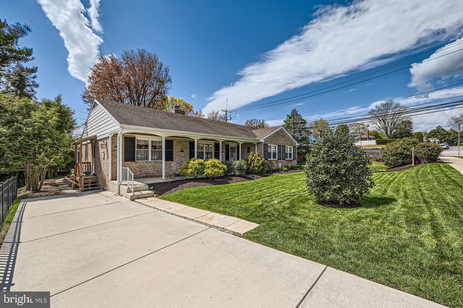 901 BREEZEWICK ROAD