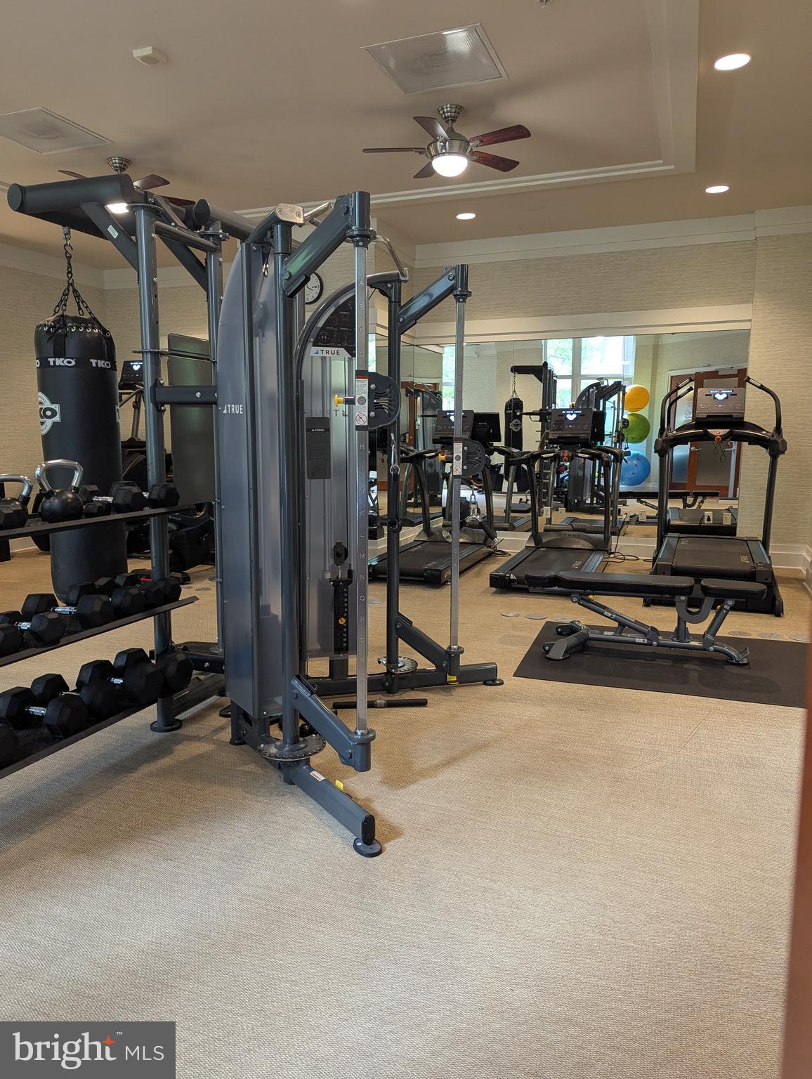 ONE PARK CREST - Residential Lease