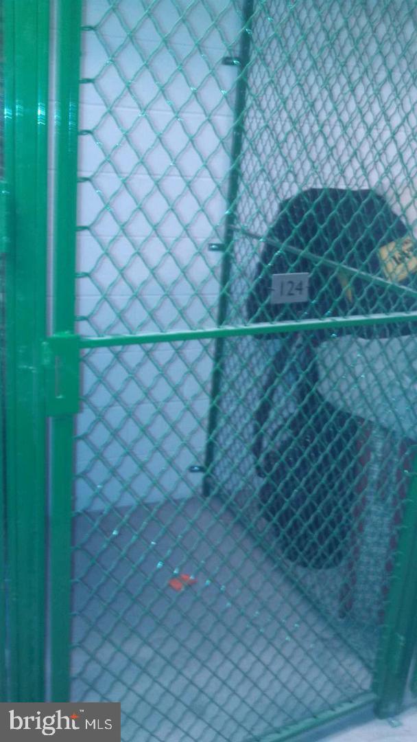 ONE PARK CREST - Residential Lease