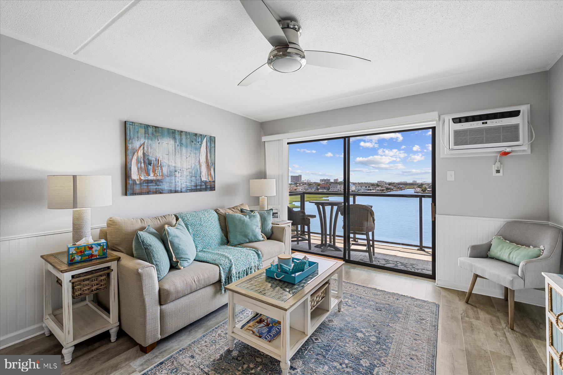 CAINE HARBOR MILE - Residential