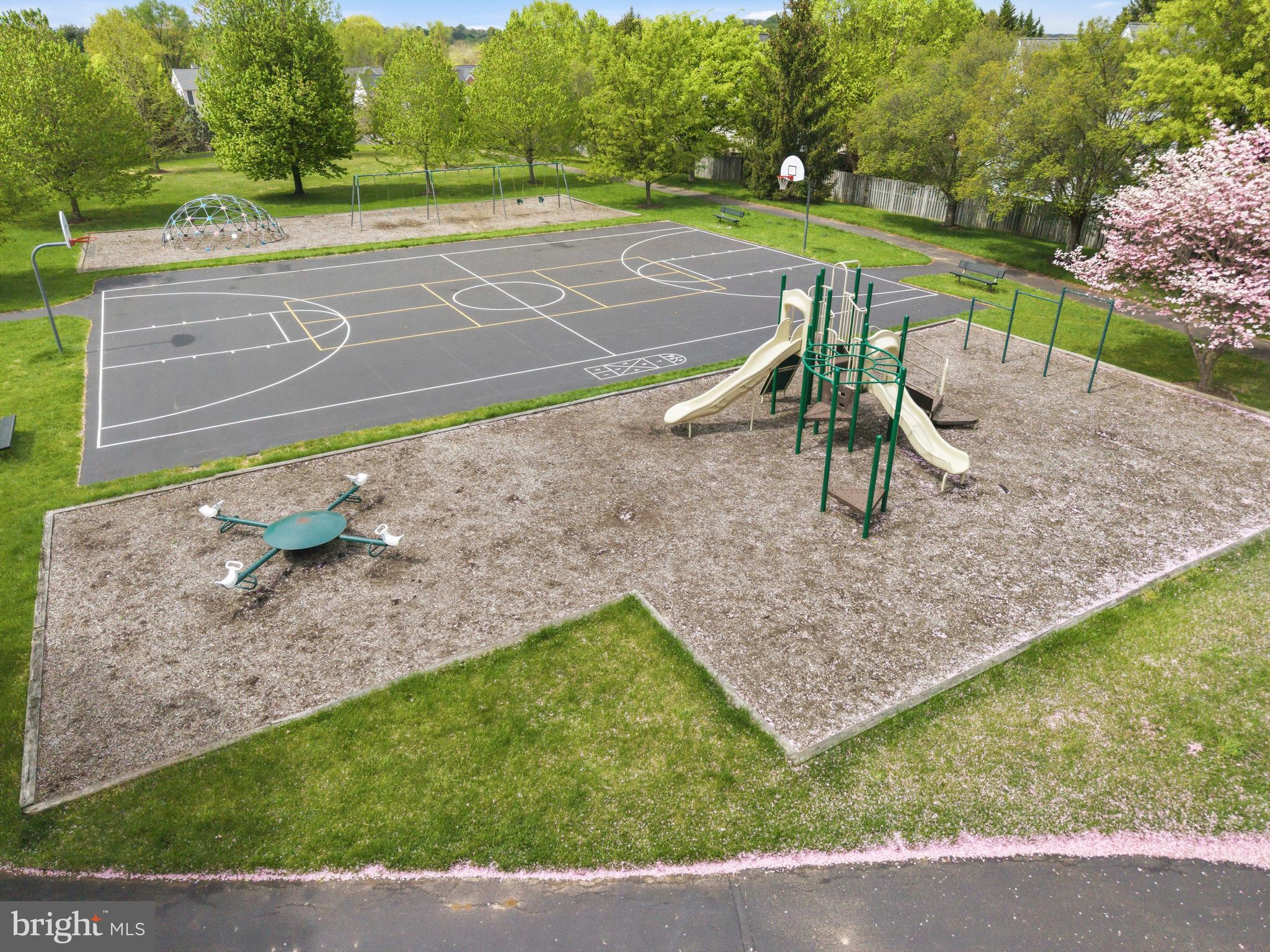 JENNA ESTATES - Residential