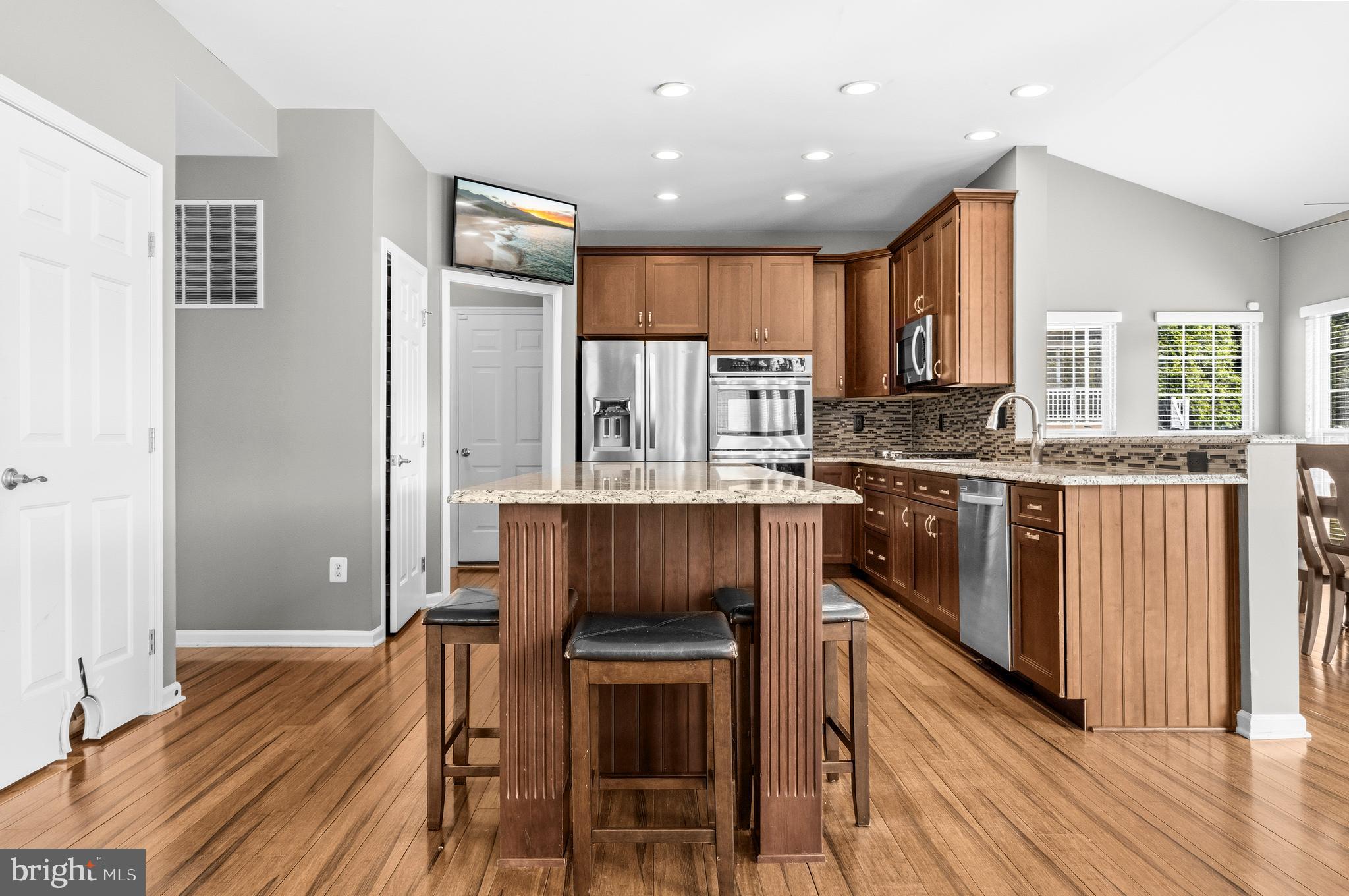 JENNA ESTATES - Residential