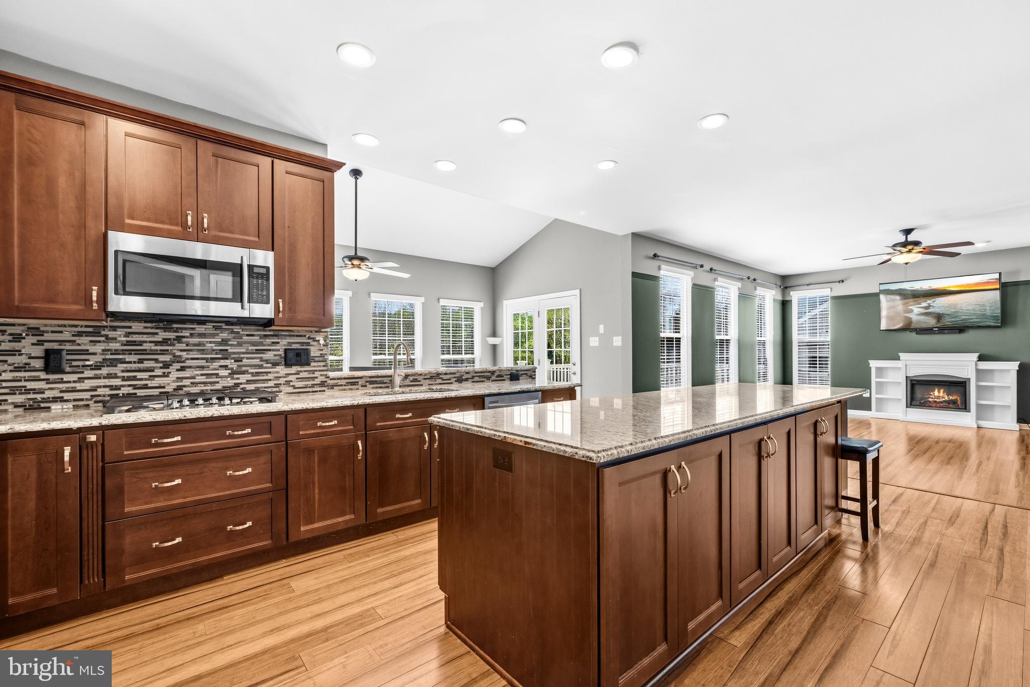 JENNA ESTATES - Residential