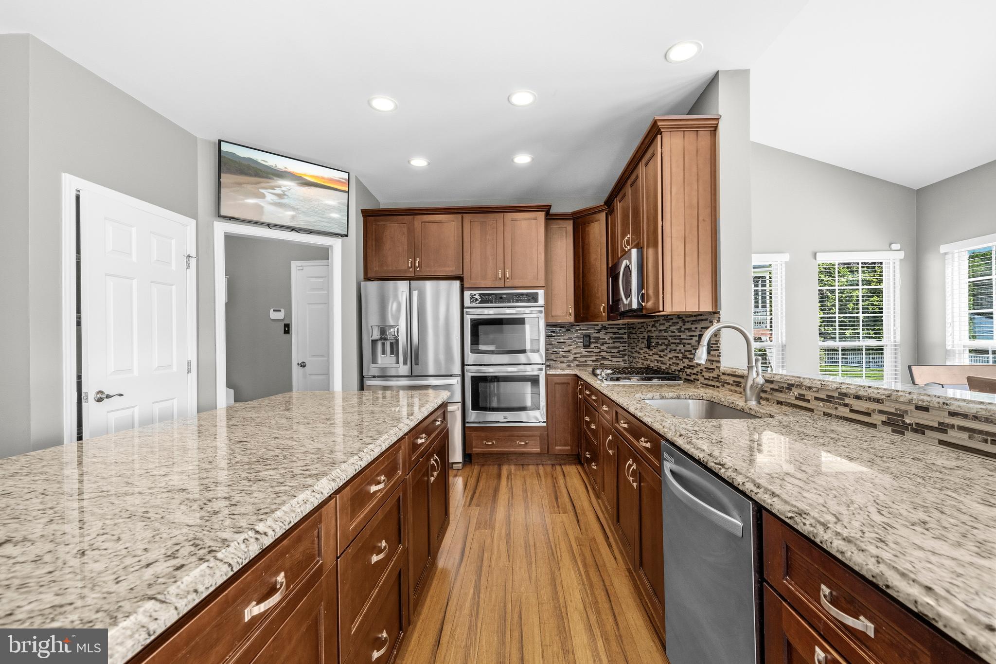 JENNA ESTATES - Residential