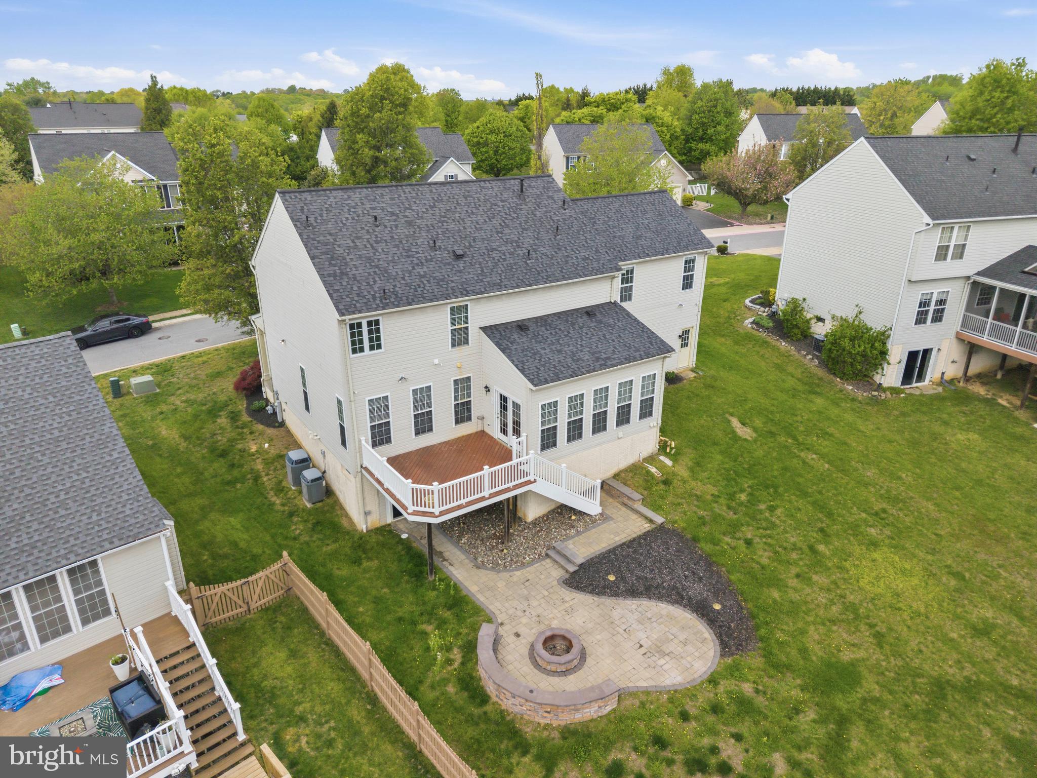 JENNA ESTATES - Residential