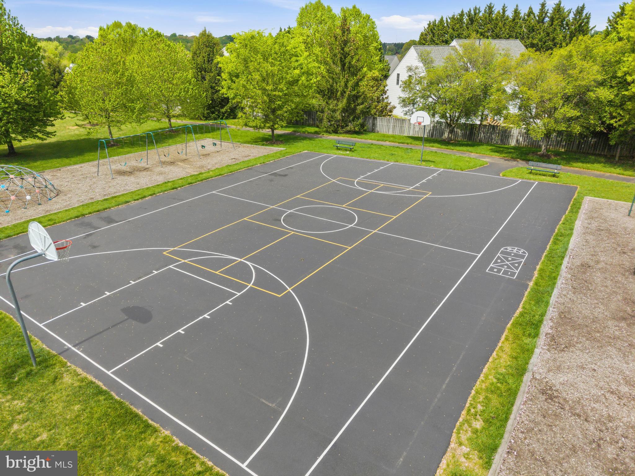 JENNA ESTATES - Residential