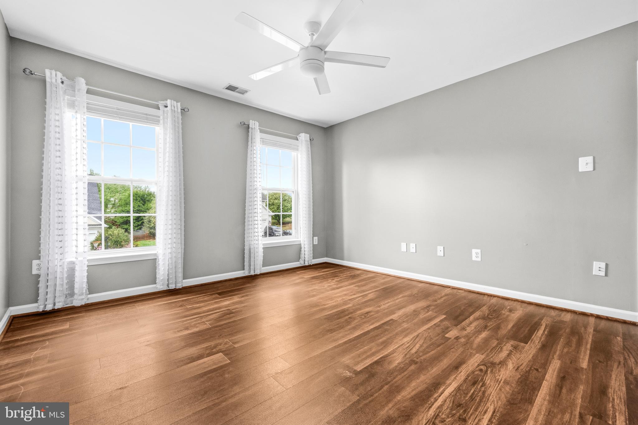 JENNA ESTATES - Residential