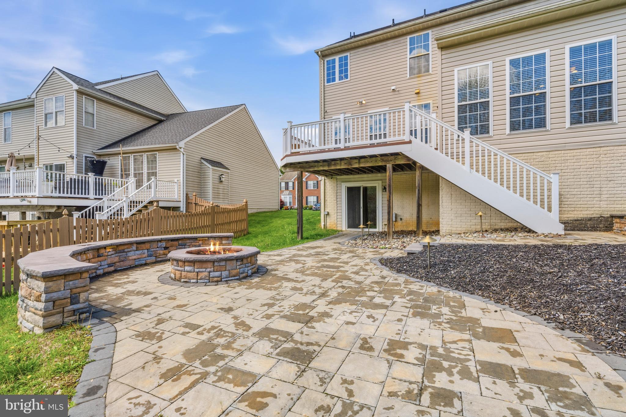 JENNA ESTATES - Residential