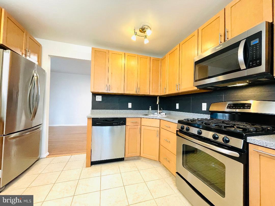 PENNYPACK PARK - Residential Lease