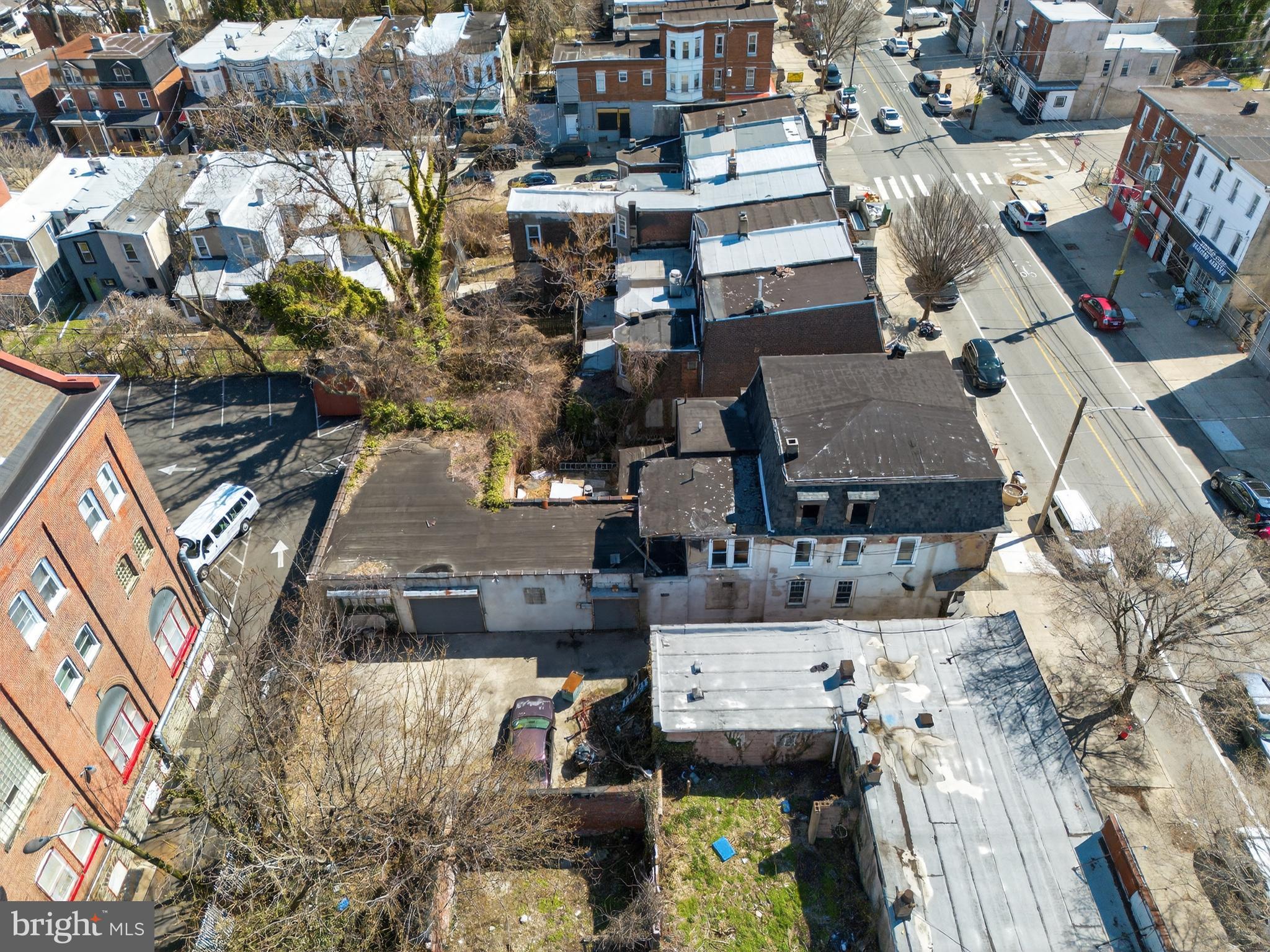 GERMANTOWN - Commercial Sale