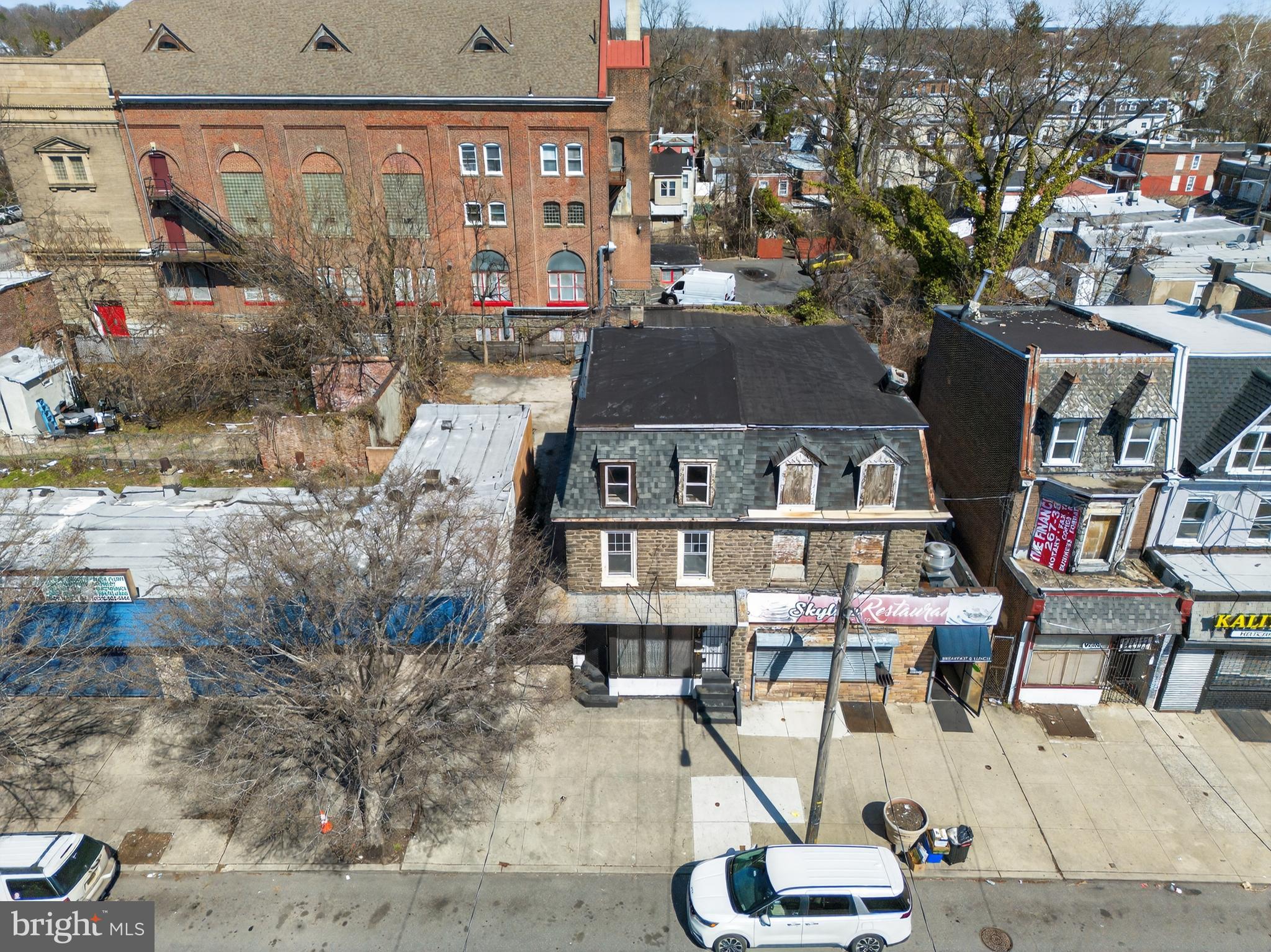 GERMANTOWN - Commercial Sale