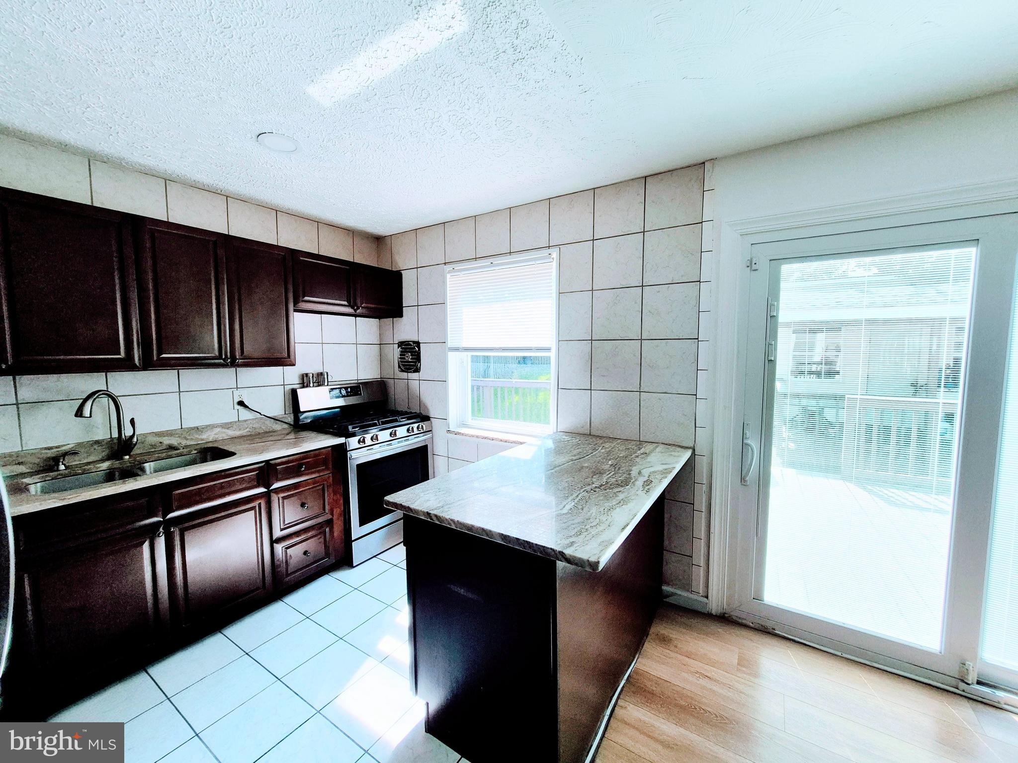 LANDOVER ESTATES - Residential