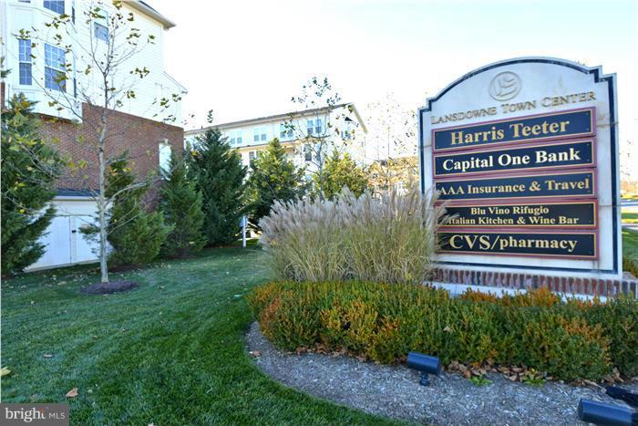 RESIDENCES AT LANSDOWNE - Residential