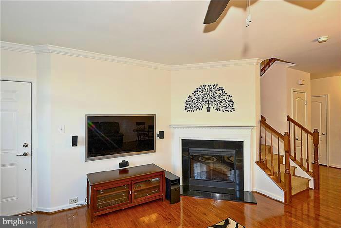 RESIDENCES AT LANSDOWNE - Residential