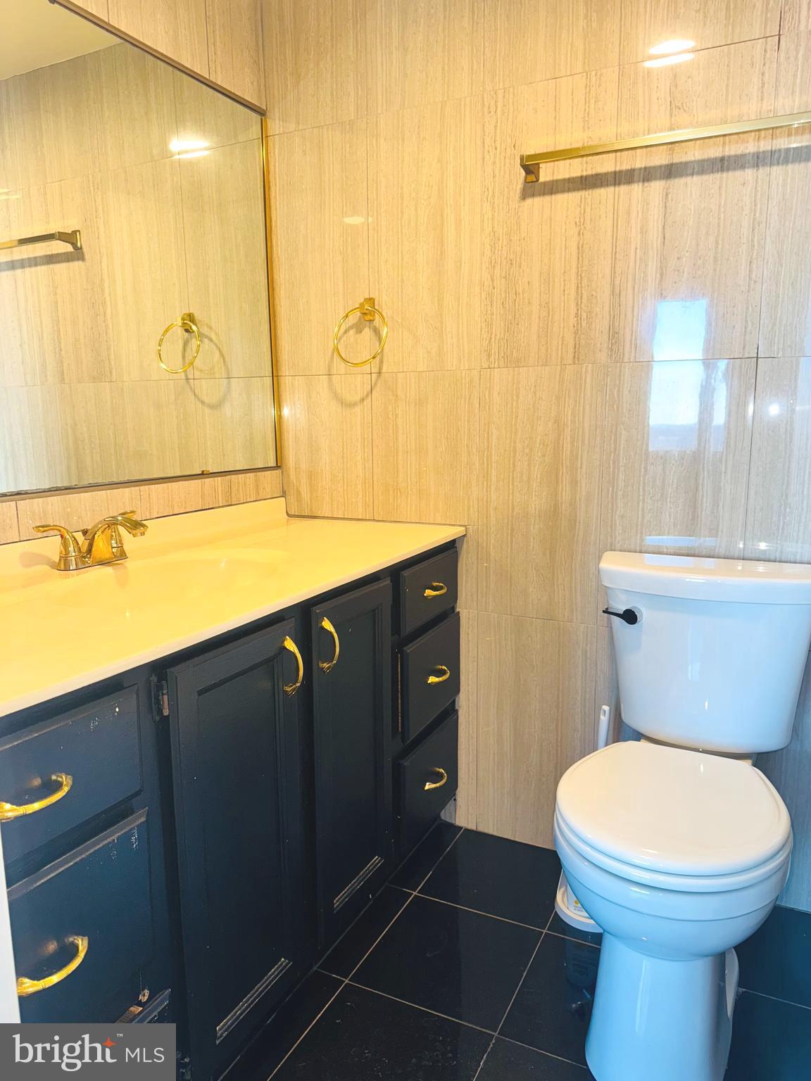 WATERGATE AT LANDMARK - Residential Lease