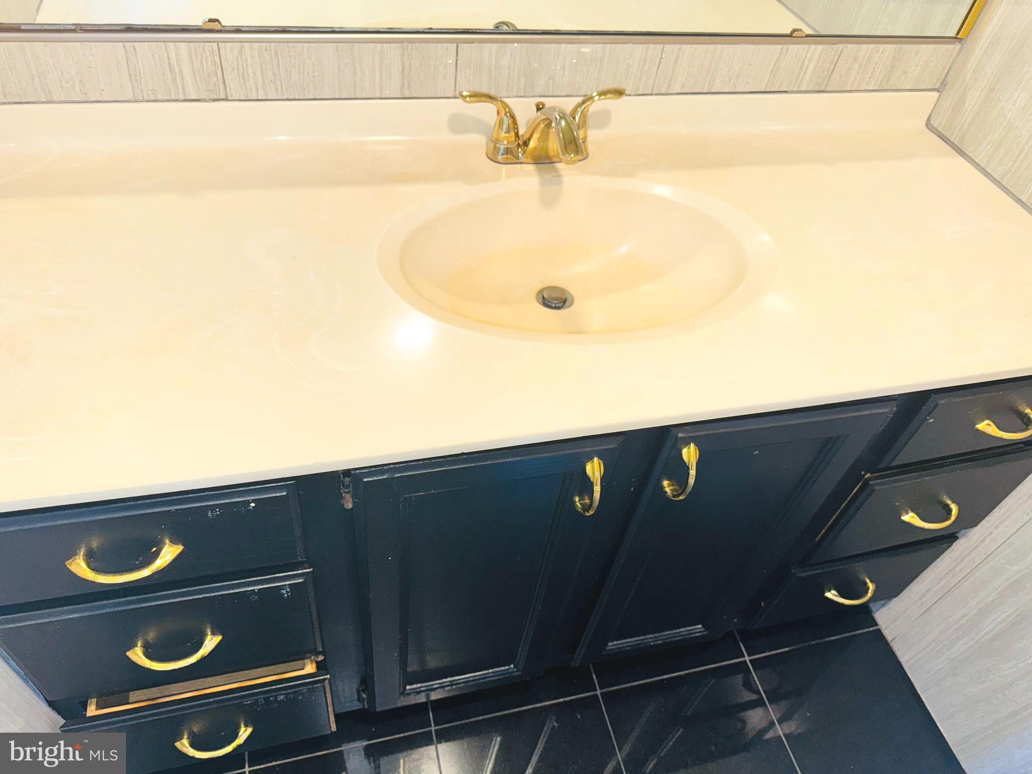 WATERGATE AT LANDMARK - Residential Lease