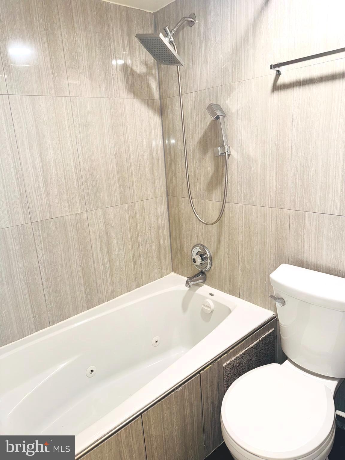 WATERGATE AT LANDMARK - Residential Lease