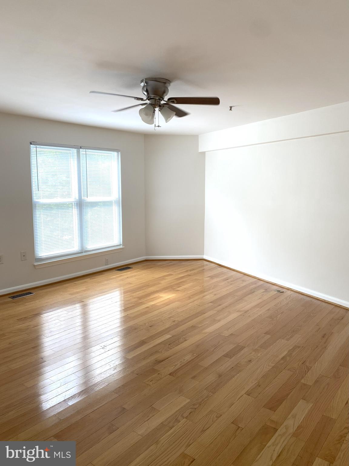 RUSSETT - Residential