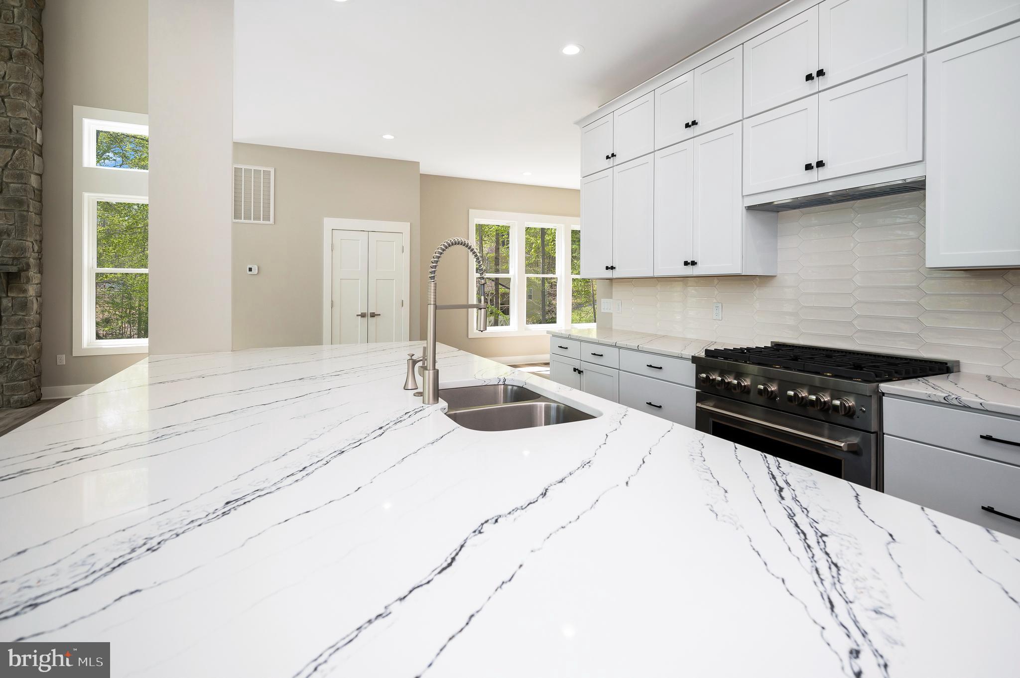 MILL RUN - Residential