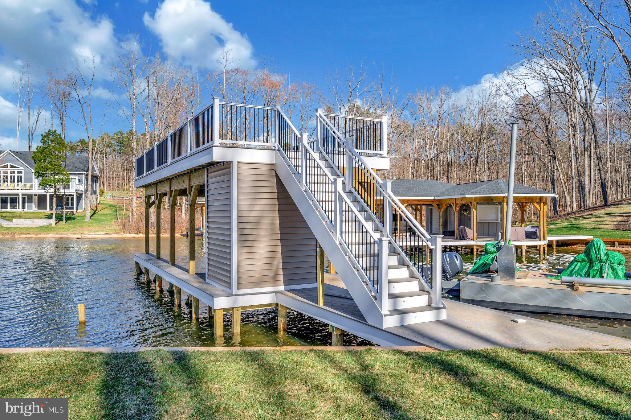 MILL RUN - Residential