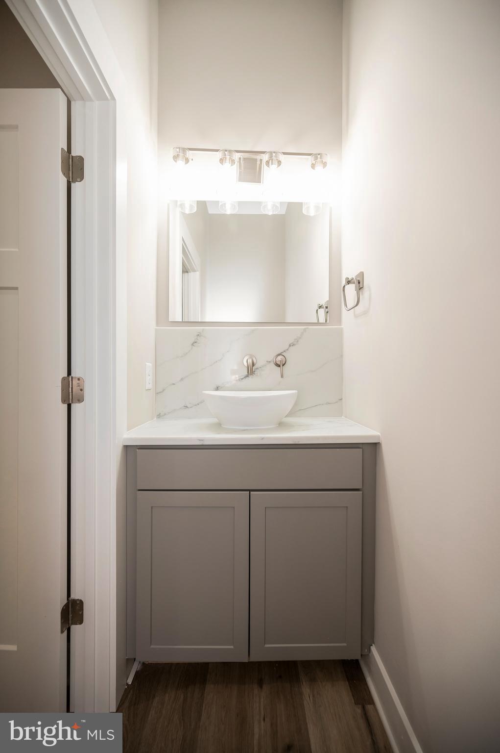 MILL RUN - Residential