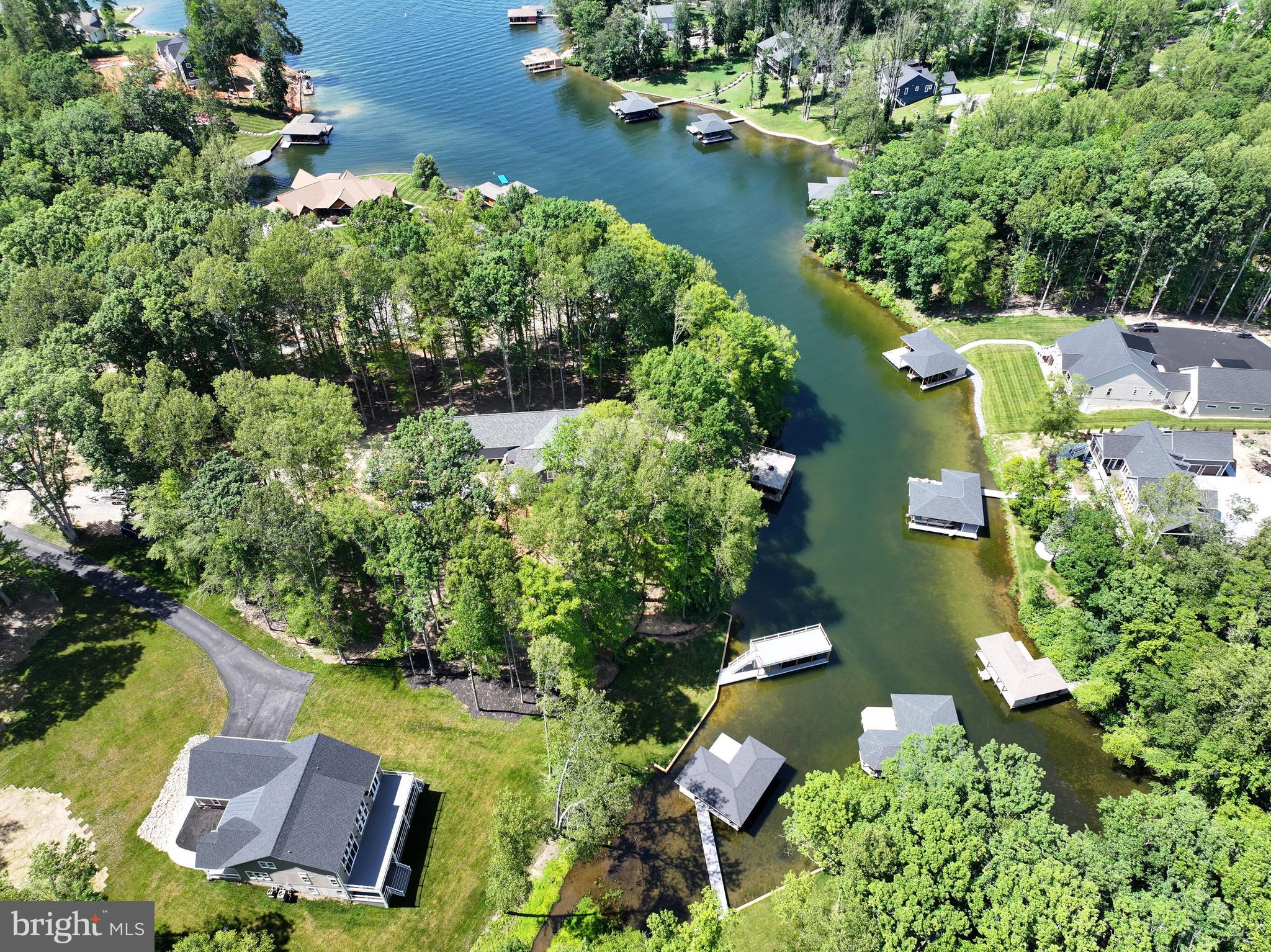 MILL RUN - Residential