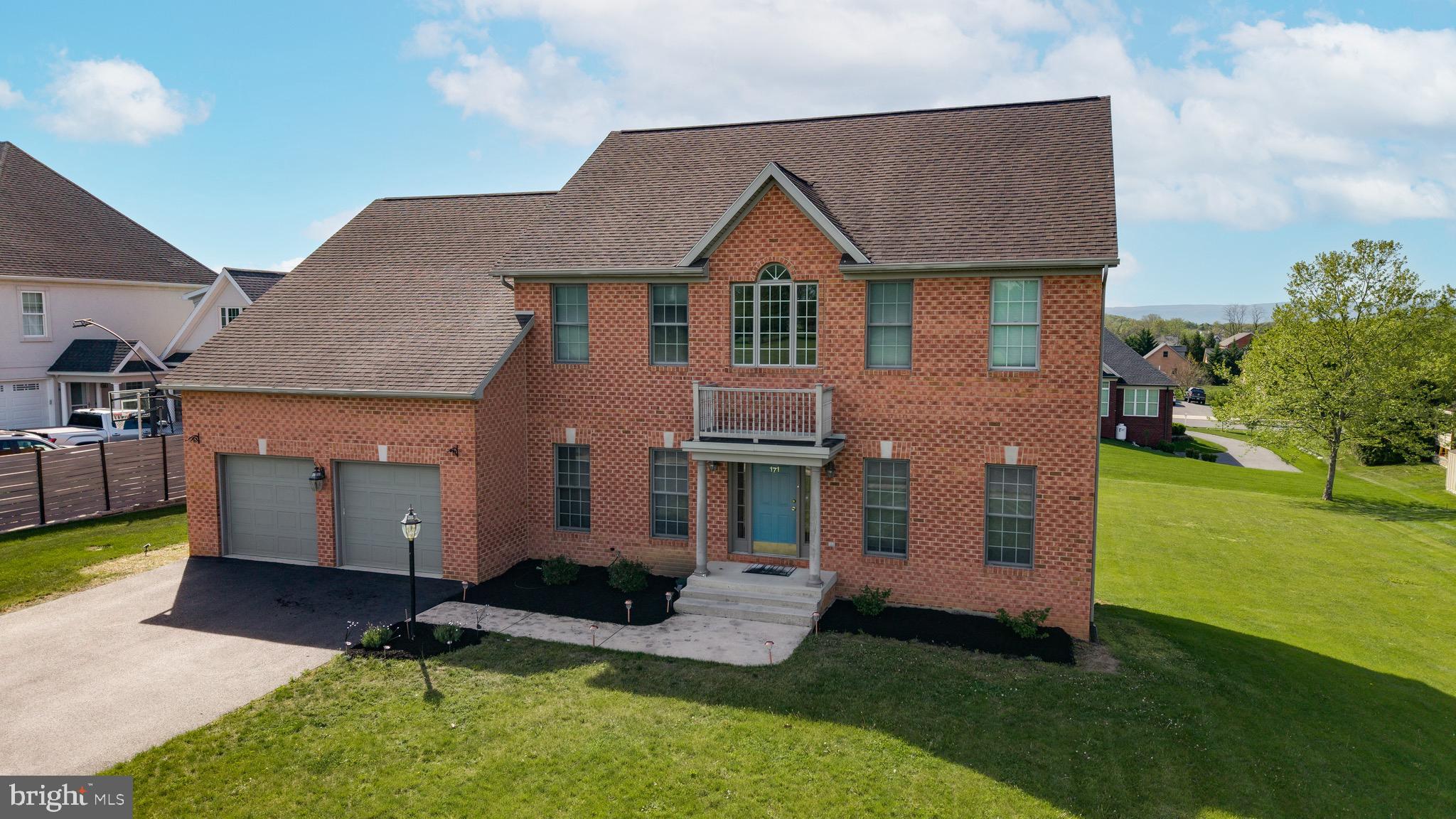 HERITAGE ESTATES - Residential