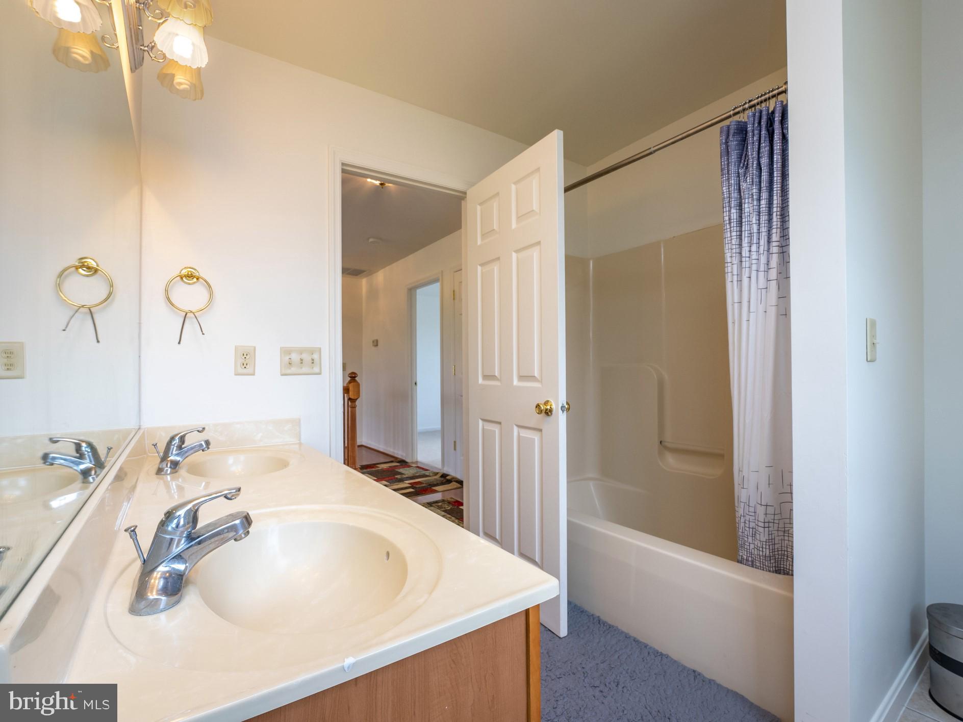 HERITAGE ESTATES - Residential