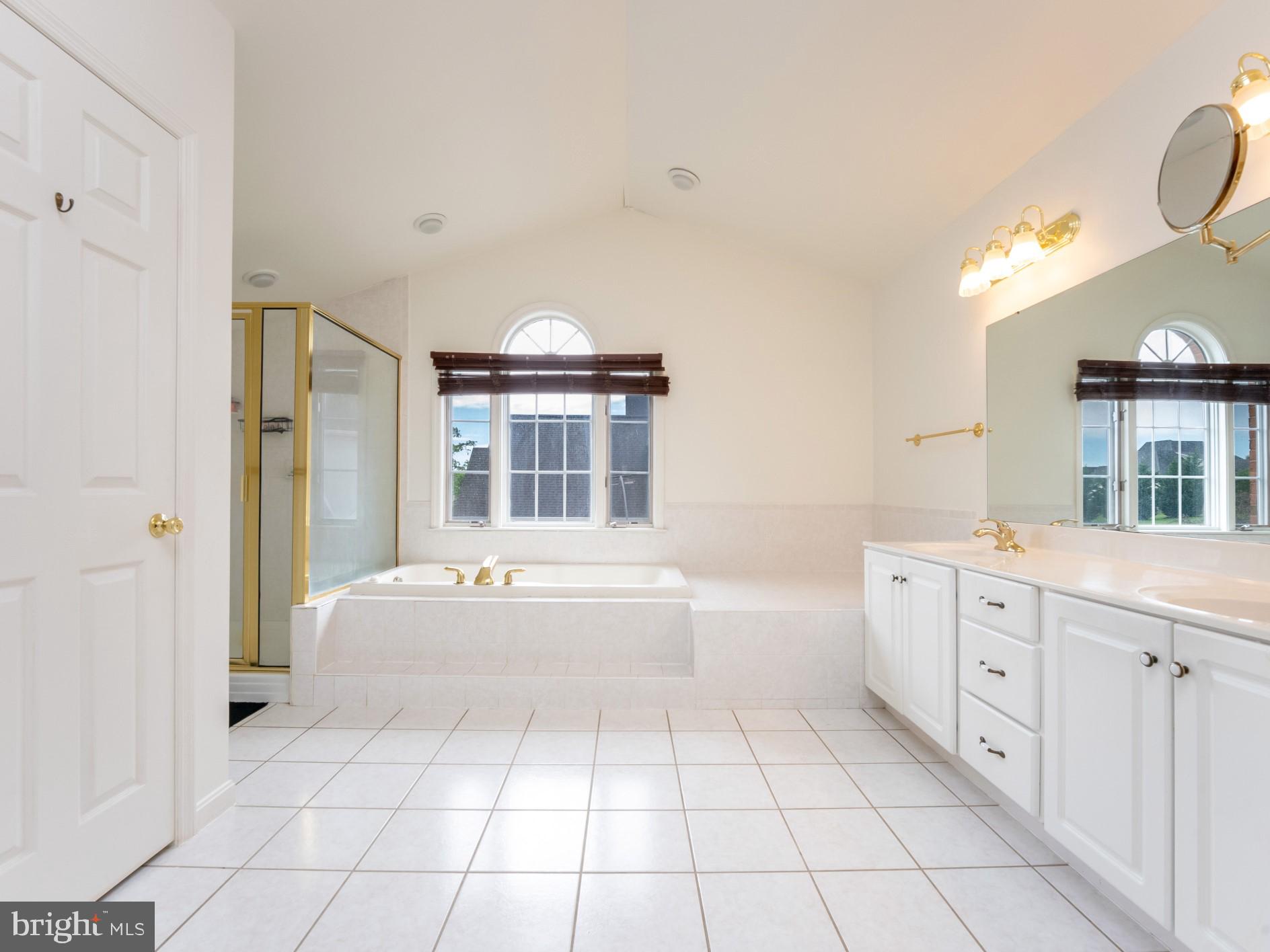 HERITAGE ESTATES - Residential