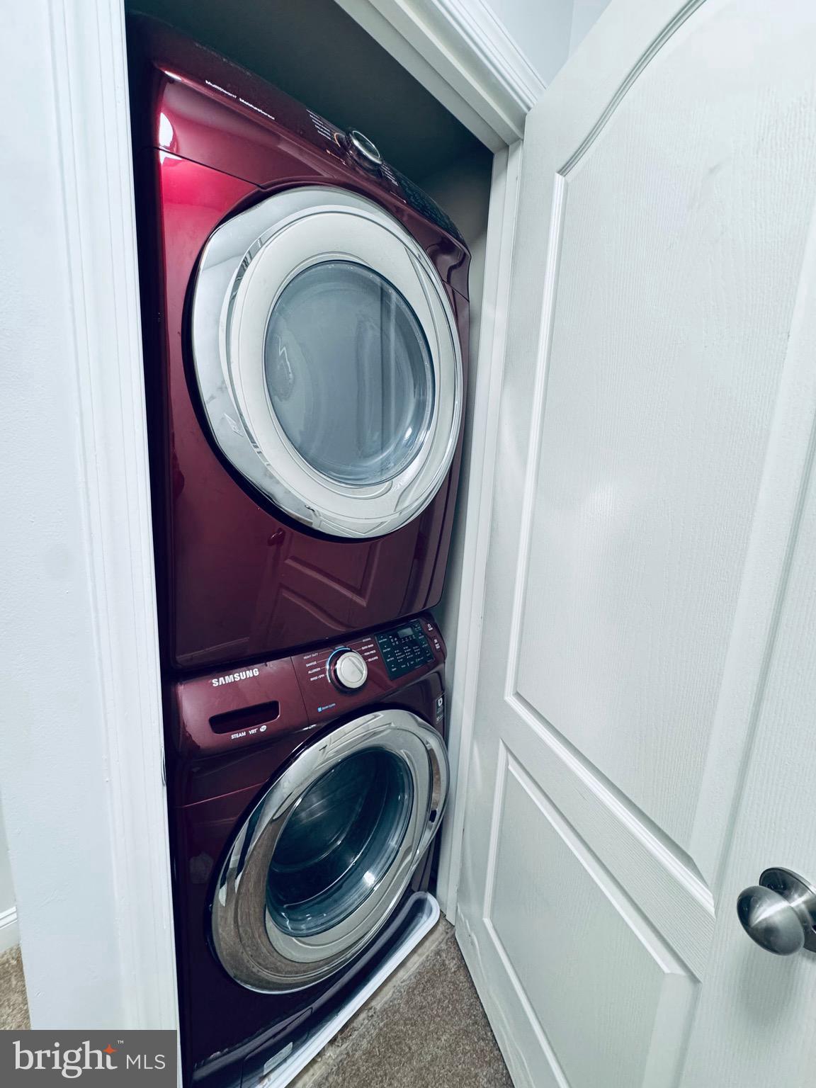 TRIANGLE HIGHLANDS CONDO - Residential Lease