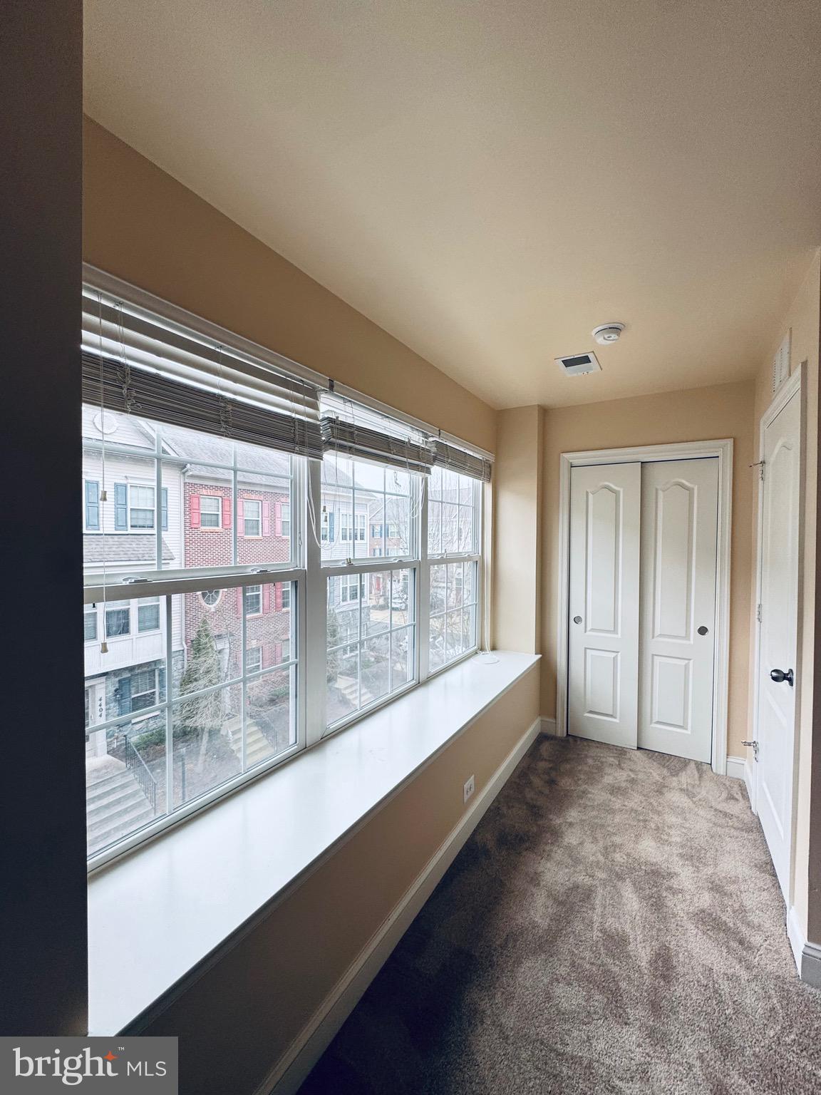 TRIANGLE HIGHLANDS CONDO - Residential Lease