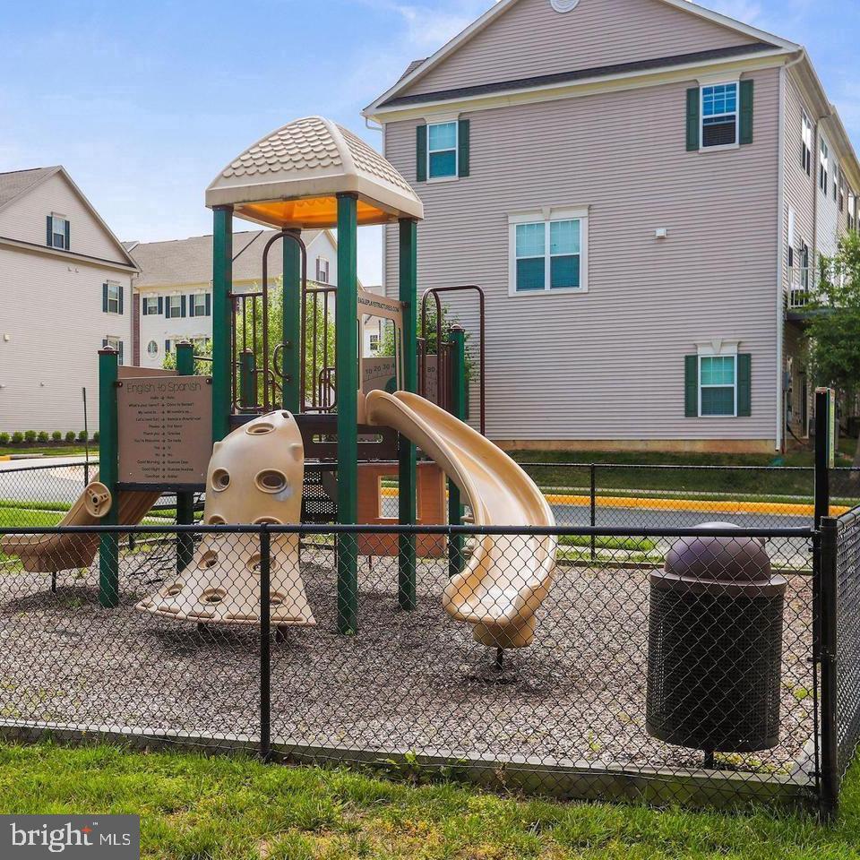 TRIANGLE HIGHLANDS CONDO - Residential Lease