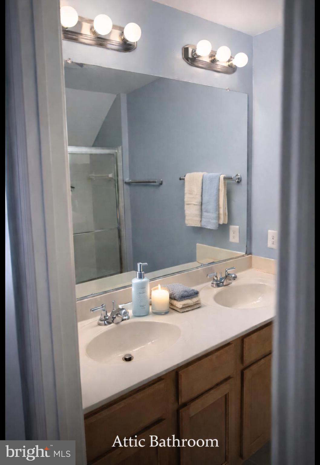 TRIANGLE HIGHLANDS CONDO - Residential Lease