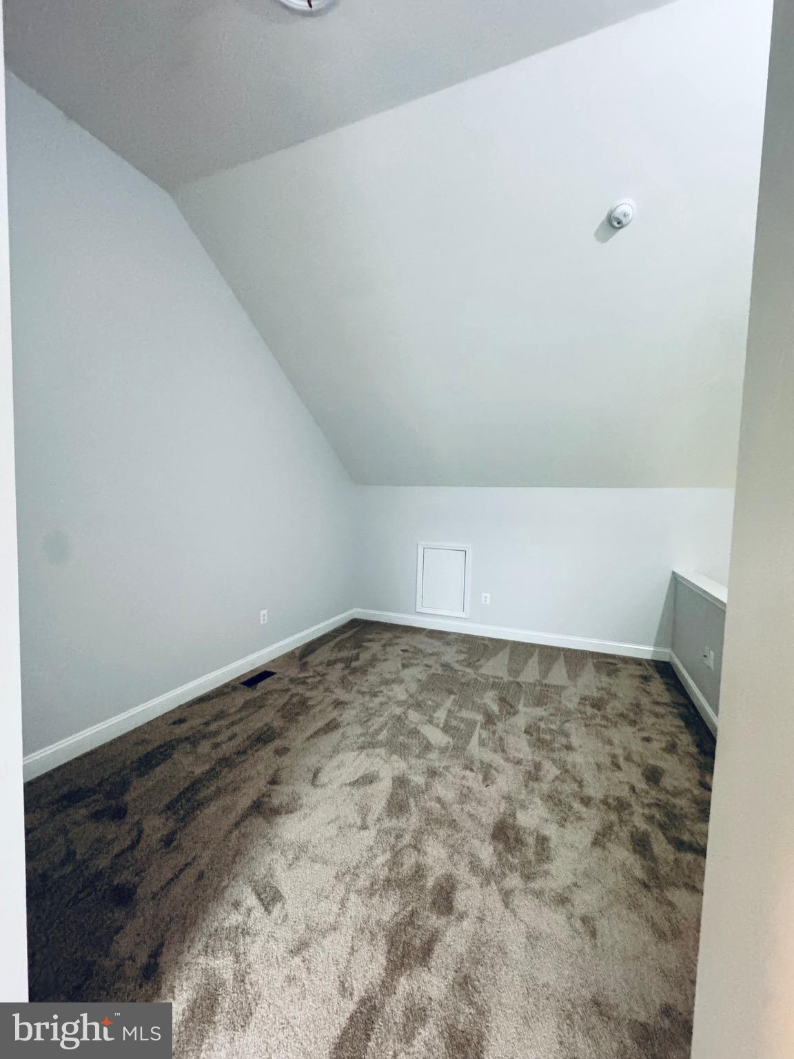 TRIANGLE HIGHLANDS CONDO - Residential Lease